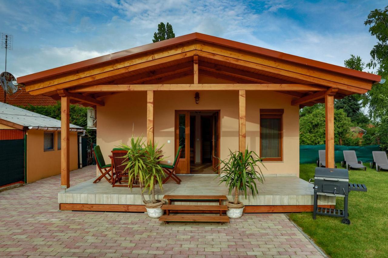 Appartement Hullam Nyaralo à Balatonmáriafürdő Extérieur photo