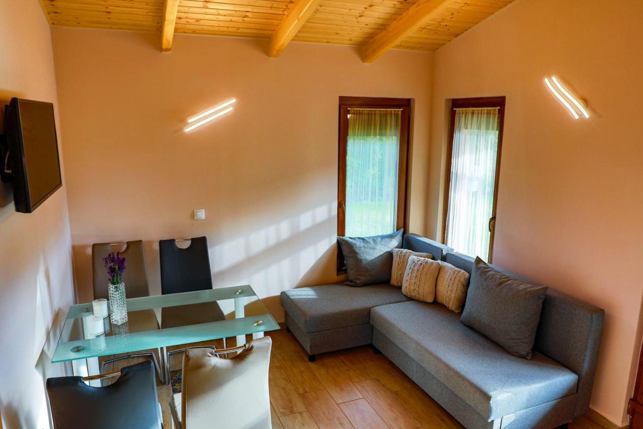 Appartement Hullam Nyaralo à Balatonmáriafürdő Extérieur photo