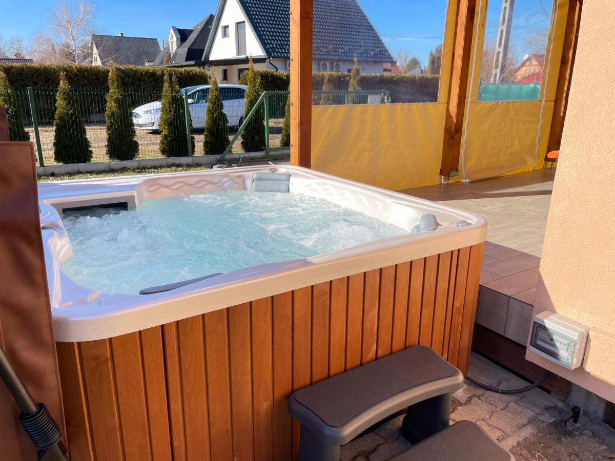 Appartement Hullam Nyaralo à Balatonmáriafürdő Extérieur photo