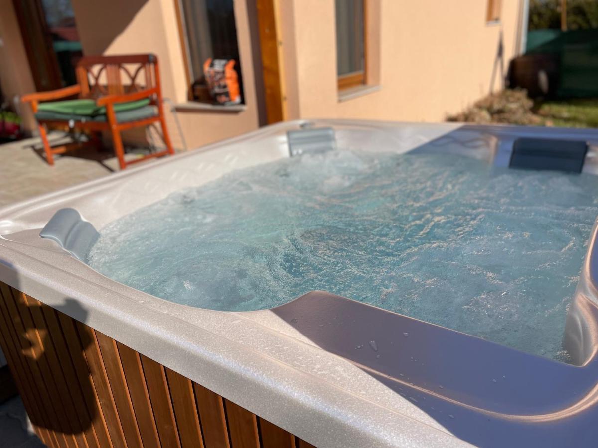 Appartement Hullam Nyaralo à Balatonmáriafürdő Extérieur photo